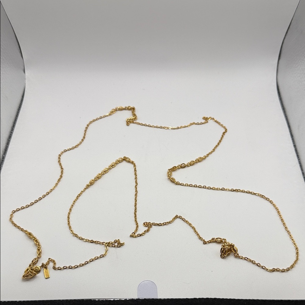 Monet Elegant Gold Necklace
